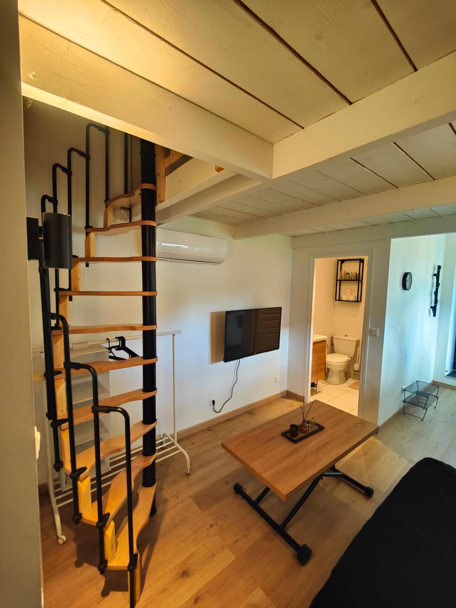 Ville-Saint-Jacques Maisonette Proche De Fontainebleau מראה חיצוני תמונה